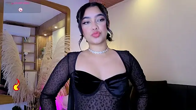 Chloe_monroee's Live Chat Room