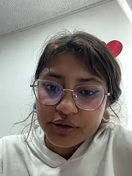 Noa_lau's Live Chat Room