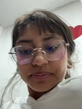 Noa_lau – live chatrum