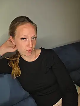 SweetGermanAlina Adlı Modelin Canlı Sohbet Odası