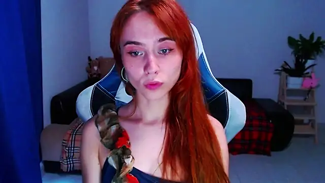 awakenedbeauty's Live Chat Room