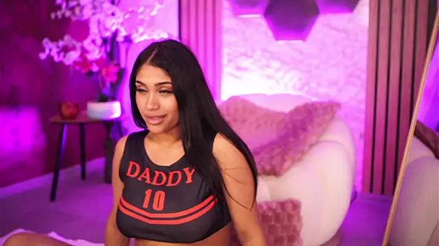 Kira_Krush Videochat live
