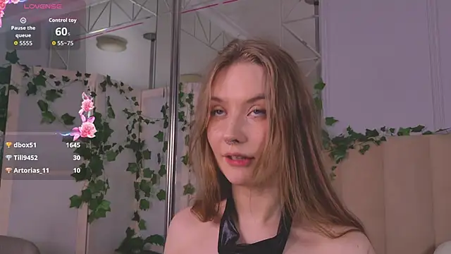 Flora_DeVille – live chatrum