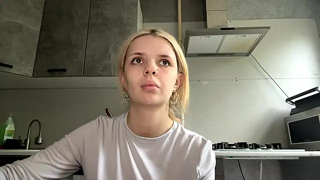 Britney_Calverhends 现场聊天室