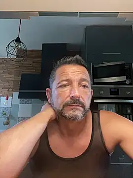Živá chatovací místnost daddy3945