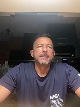 daddy3945's Live Chat Room