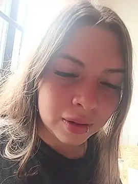 DiamondNath_ Adlı Modelin Canlı Sohbet Odası