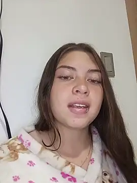 DiamondNath_ Adlı Modelin Canlı Sohbet Odası