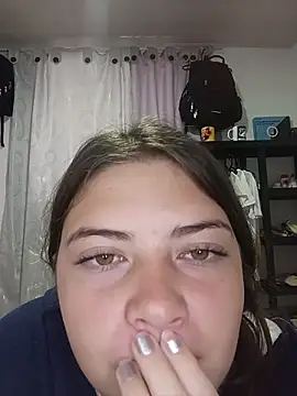 غرفة دردشة DiamondNath_ المباشرة