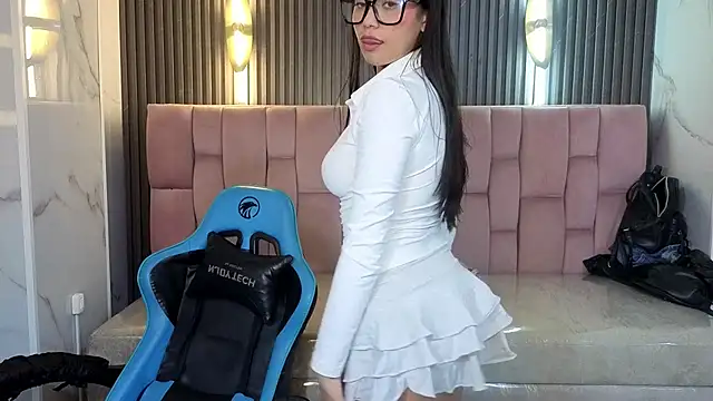 Sala de chat ao vivo de Eimy18_b
