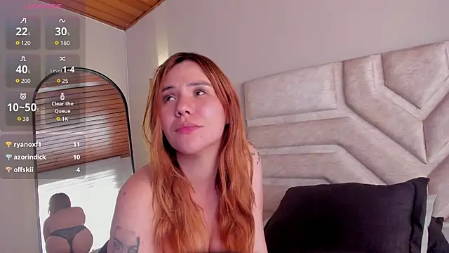 _zoe_3's Live Chat Room