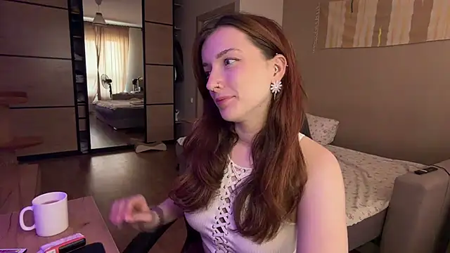 Stella_Rass Adlı Modelin Canlı Sohbet Odası