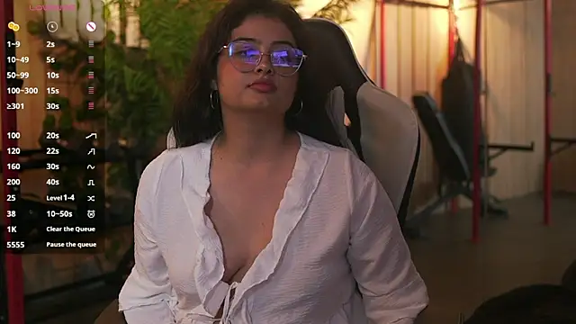 Madison_Flame – Naživo chatovacia miestnosť