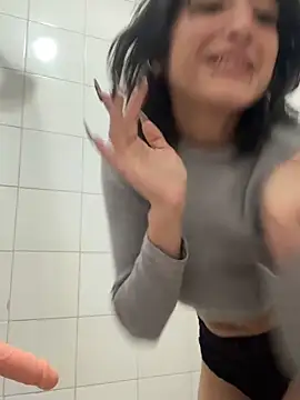 Živá chatovací místnost Evelin_Hellsing