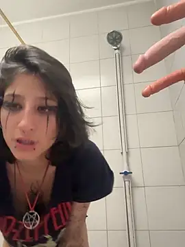 Evelin_Hellsing – Naživo chatovacia miestnosť