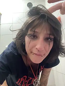 Evelin_Hellsing – live chatrum