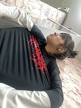 Evelin_Hellsing Adlı Modelin Canlı Sohbet Odası