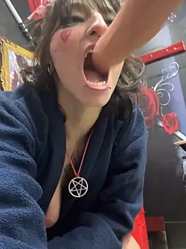 Evelin_Hellsing Live Chatraum