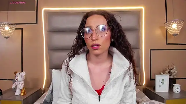 ANAMARIAMD Live chatroom