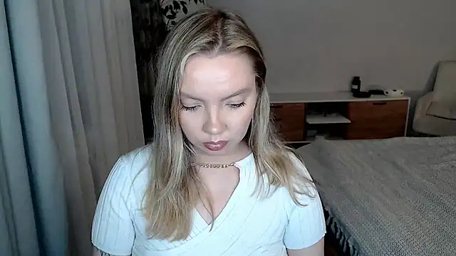 PolinaXXXXXJones Cameră chat live