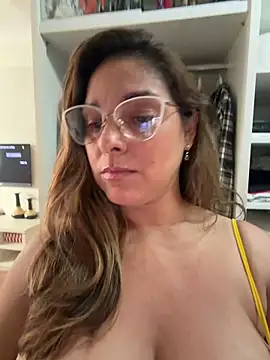 Show sexual ao vivo de Mariiii_morena
