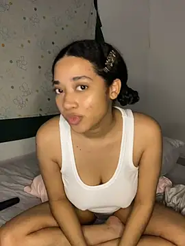 _sweetSabrina-'s Live Chat Room