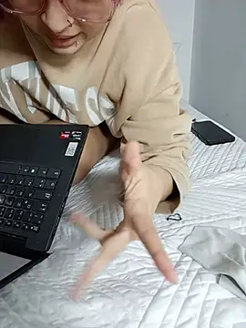 Phòng Chat Trực Tiếp Ari_vibesX