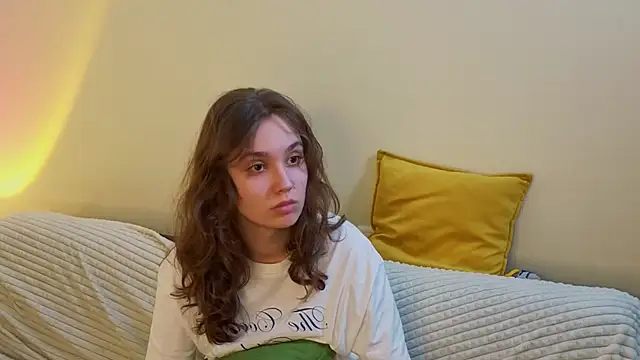Živá chatovací místnost JolieDerringer