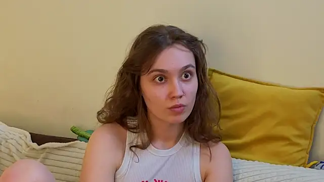 JolieDerringer's Live Chat Room