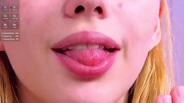 Živá chatovací místnost HarriettKitty