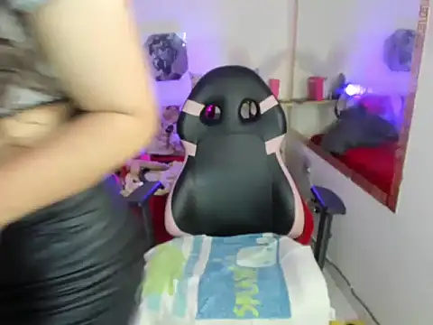 غرفة دردشة dulce_luna_small المباشرة