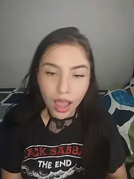 LinaColombianGirl's Live Chat Room