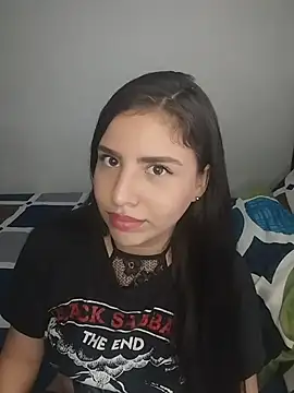 LinaColombianGirl чат на живо