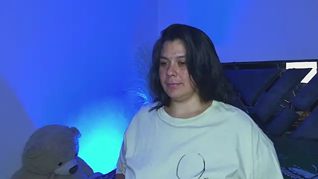 Martina_Foxy01 Adlı Modelin Canlı Sohbet Odası