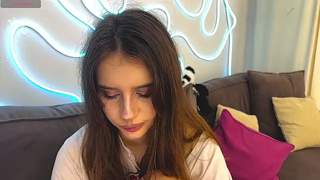 Chat soba uživo modela evvaavve