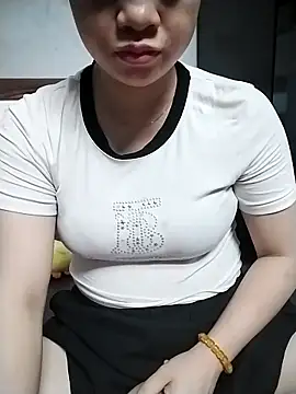 Živá chatovací místnost Girl_lovebaby