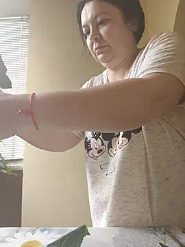 EmmaEmmy40 Live Chatraum
