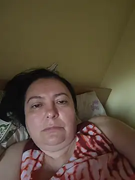 EmmaEmmy40 Adlı Modelin Canlı Sohbet Odası