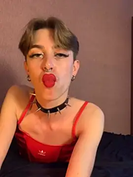 הופעת סקס קאם בשידור חי של dark_noir_