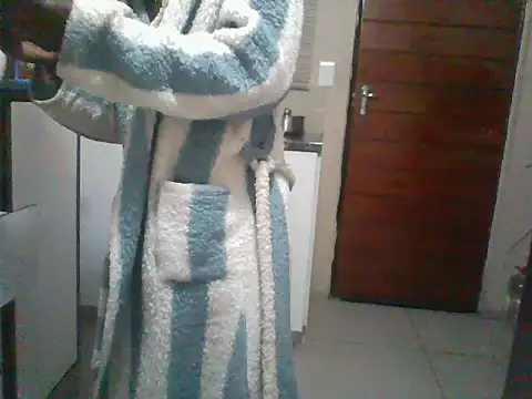 Tbangs_ Adlı Modelin Canlı Sohbet Odası