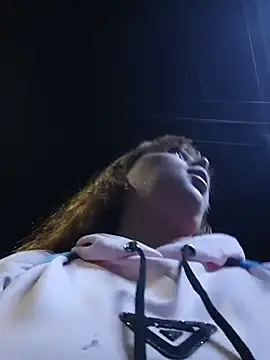 Isabella__Risky 실시간 채팅방