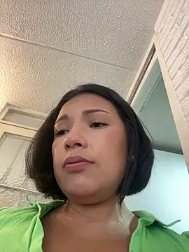 sarita_hos Adlı Modelin Canlı Sohbet Odası