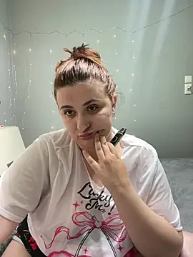 AureTease Adlı Modelin Canlı Sohbet Odası