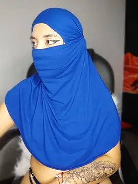חדר צ'אט בשידור חי של Lubnna