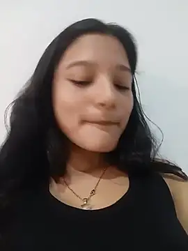Sweet_Innocence_ Live chatroom