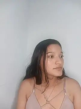 Phòng Chat Trực Tiếp Sweet_Innocence_