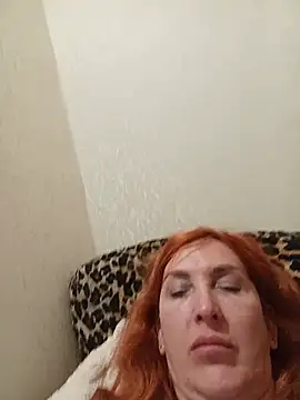Bel_Nell's Live Chat Room