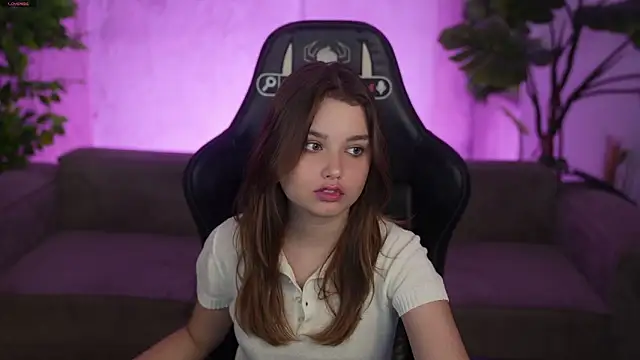 Blair_secrets – Naživo chatovacia miestnosť