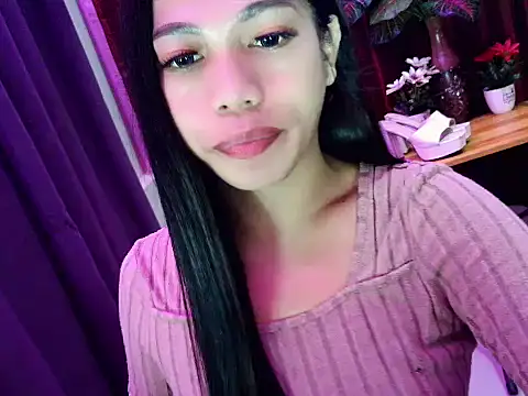 Seks show uživo modela sexyfucksophia na kameri