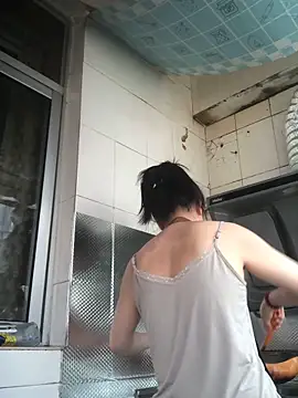 nidejiejie Adlı Modelin Canlı Sohbet Odası